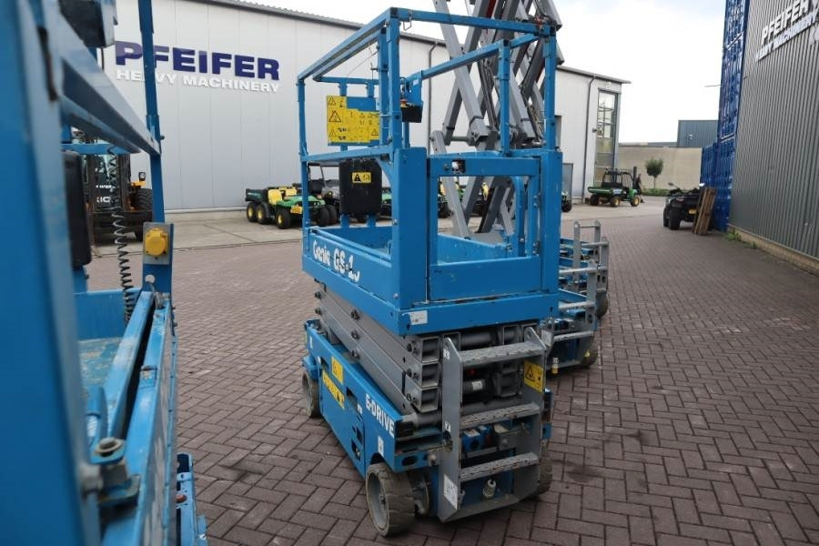 Genie GS1932 E-Drive Several In Stock, 8m Working Height - Škarasta podizna platforma: slika Genie GS1932 E-Drive Several In Stock, 8m Working Height - Škarasta podizna platforma Genie GS1932 E-Drive Several In Stock, 8m Working Height - Škarasta podizna platforma: slika Genie GS1932 E-Drive Several In Stock, 8m Working Height - Škarasta podizna platforma
