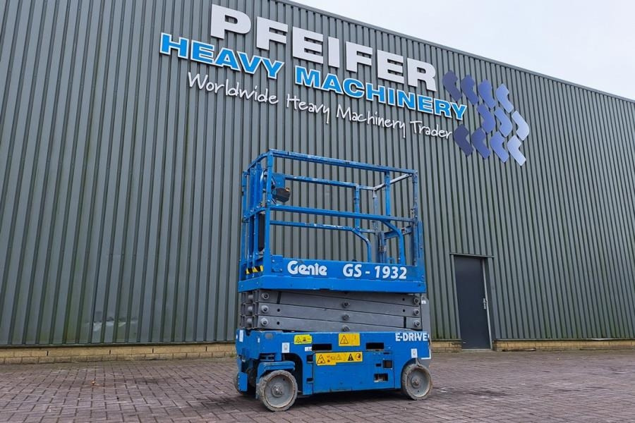 Genie GS1932 E-Drive Several In Stock, 8m Working Height - Škarasta podizna platforma: slika Genie GS1932 E-Drive Several In Stock, 8m Working Height - Škarasta podizna platforma Genie GS1932 E-Drive Several In Stock, 8m Working Height - Škarasta podizna platforma: slika Genie GS1932 E-Drive Several In Stock, 8m Working Height - Škarasta podizna platforma