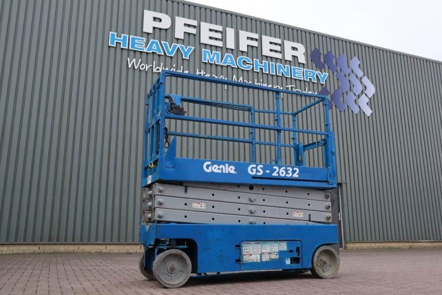 Genie GS2632 Electric, Working Height 10m, 227kg Capacit - Škarasta podizna platforma: slika Genie GS2632 Electric, Working Height 10m, 227kg Capacit - Škarasta podizna platforma Genie GS2632 Electric, Working Height 10m, 227kg Capacit - Škarasta podizna platforma: slika Genie GS2632 Electric, Working Height 10m, 227kg Capacit - Škarasta podizna platforma