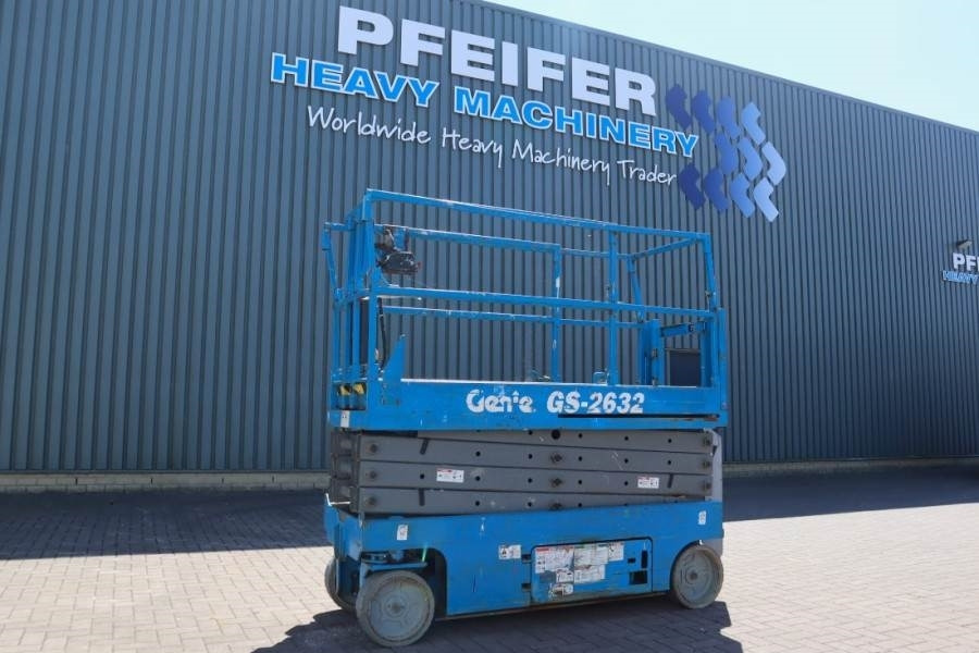 Genie GS2632 Electric, Working Height 10m, 227kg Capacit - Škarasta podizna platforma: slika Genie GS2632 Electric, Working Height 10m, 227kg Capacit - Škarasta podizna platforma Genie GS2632 Electric, Working Height 10m, 227kg Capacit - Škarasta podizna platforma: slika Genie GS2632 Electric, Working Height 10m, 227kg Capacit - Škarasta podizna platforma