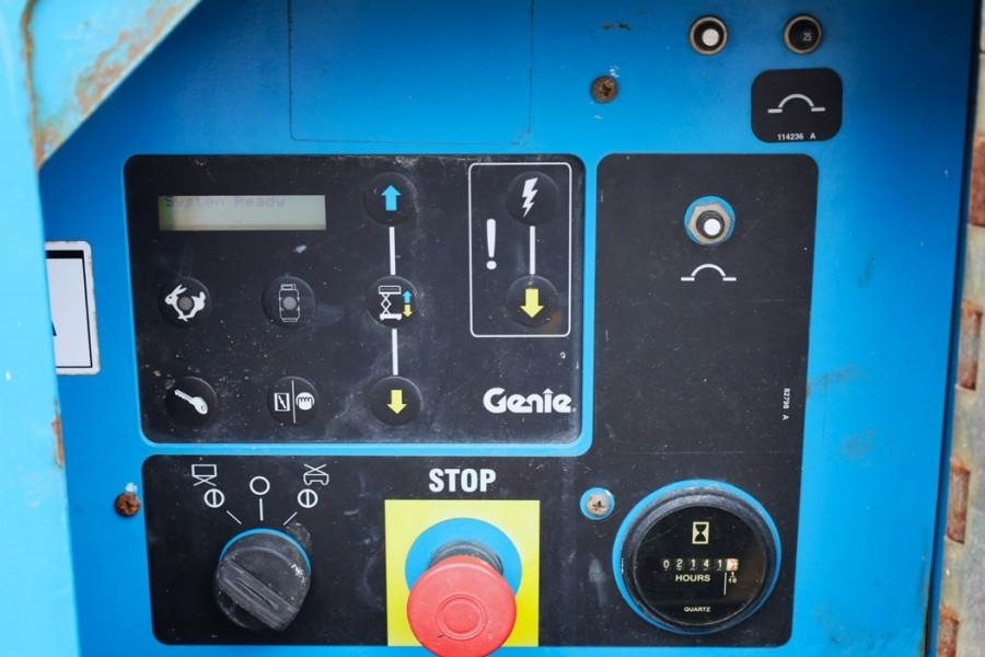 Genie GS4390 Diesel, 4x4 Drive, 15m Working Height, 680k - Škarasta podizna platforma: slika Genie GS4390 Diesel, 4x4 Drive, 15m Working Height, 680k - Škarasta podizna platforma Genie GS4390 Diesel, 4x4 Drive, 15m Working Height, 680k - Škarasta podizna platforma: slika Genie GS4390 Diesel, 4x4 Drive, 15m Working Height, 680k - Škarasta podizna platforma