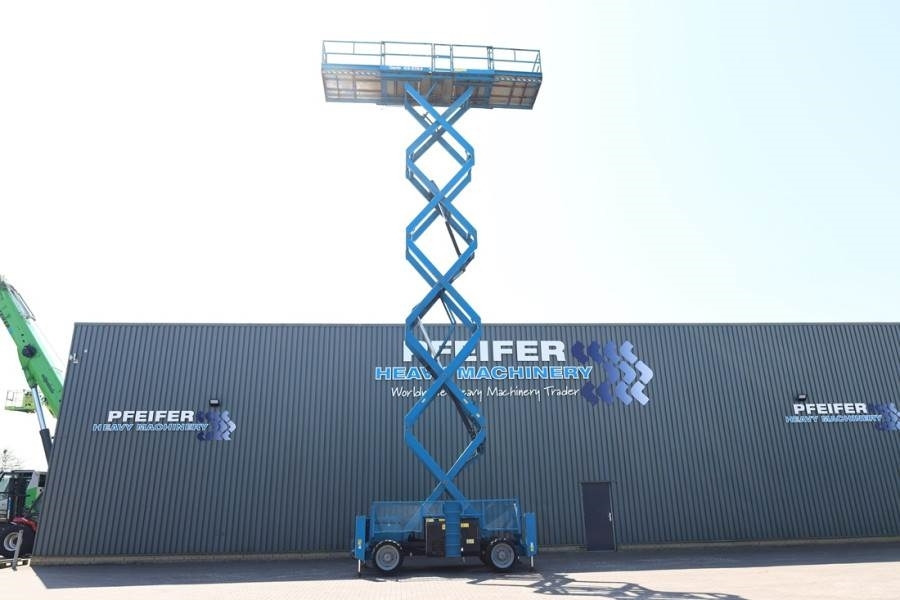 Genie GS5390 Diesel, 4x4 Drive, 18.15m Working Height, 6 - Škarasta podizna platforma: slika Genie GS5390 Diesel, 4x4 Drive, 18.15m Working Height, 6 - Škarasta podizna platforma Genie GS5390 Diesel, 4x4 Drive, 18.15m Working Height, 6 - Škarasta podizna platforma: slika Genie GS5390 Diesel, 4x4 Drive, 18.15m Working Height, 6 - Škarasta podizna platforma