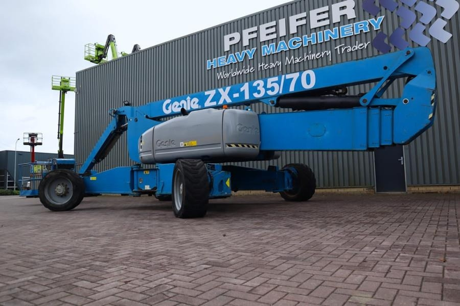 Genie ZX135/70 Diesel, 4x4x4 Drive, 43m Lifting Height,  - Zglobni krak: slika Genie ZX135/70 Diesel, 4x4x4 Drive, 43m Lifting Height,  - Zglobni krak Genie ZX135/70 Diesel, 4x4x4 Drive, 43m Lifting Height,  - Zglobni krak: slika Genie ZX135/70 Diesel, 4x4x4 Drive, 43m Lifting Height,  - Zglobni krak