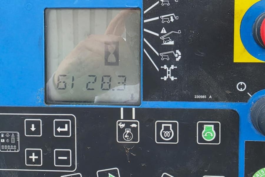 Genie ZX135/70 Diesel, 4x4x4 Drive, 43m Lifting Height, - Zglobni krak: slika Genie ZX135/70 Diesel, 4x4x4 Drive, 43m Lifting Height, - Zglobni krak Genie ZX135/70 Diesel, 4x4x4 Drive, 43m Lifting Height, - Zglobni krak: slika Genie ZX135/70 Diesel, 4x4x4 Drive, 43m Lifting Height, - Zglobni krak