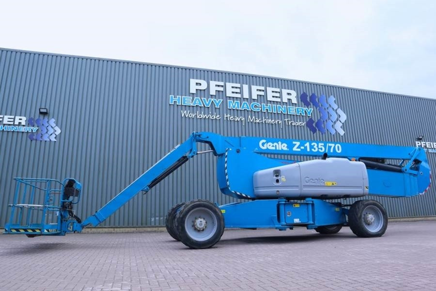 Genie ZX135/70 Diesel, 4x4x4 Drive, 43m Working Height, - Zglobni krak: slika Genie ZX135/70 Diesel, 4x4x4 Drive, 43m Working Height, - Zglobni krak Genie ZX135/70 Diesel, 4x4x4 Drive, 43m Working Height, - Zglobni krak: slika Genie ZX135/70 Diesel, 4x4x4 Drive, 43m Working Height, - Zglobni krak