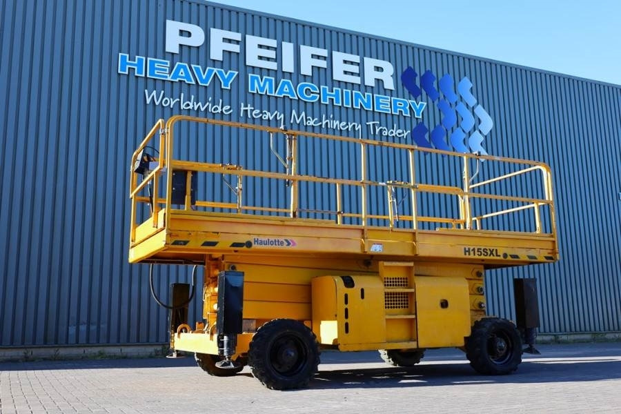 Haulotte H15SXL Diesel, 4x4 Drive, 15m Working Height, 500k - Škarasta podizna platforma: slika Haulotte H15SXL Diesel, 4x4 Drive, 15m Working Height, 500k - Škarasta podizna platforma Haulotte H15SXL Diesel, 4x4 Drive, 15m Working Height, 500k - Škarasta podizna platforma: slika Haulotte H15SXL Diesel, 4x4 Drive, 15m Working Height, 500k - Škarasta podizna platforma
