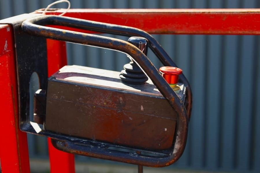 Holland Lift Ecostar HL-11812 Electric, 14m Working Height, 300 - Škarasta podizna platforma: slika Holland Lift Ecostar HL-11812 Electric, 14m Working Height, 300 - Škarasta podizna platforma Holland Lift Ecostar HL-11812 Electric, 14m Working Height, 300 - Škarasta podizna platforma: slika Holland Lift Ecostar HL-11812 Electric, 14m Working Height, 300 - Škarasta podizna platforma