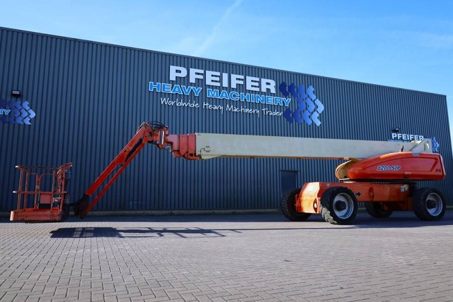 JLG 1200SJP Diesel, 4x4x4 Drive, 38.7m Working Height, - Teleskopski krak: slika JLG 1200SJP Diesel, 4x4x4 Drive, 38.7m Working Height, - Teleskopski krak JLG 1200SJP Diesel, 4x4x4 Drive, 38.7m Working Height, - Teleskopski krak: slika JLG 1200SJP Diesel, 4x4x4 Drive, 38.7m Working Height, - Teleskopski krak