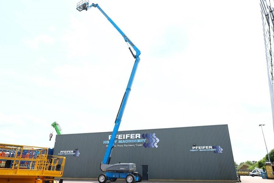 JLG 1250AJP Diesel, 4x4x4 Drive, 40.1m Working Height, - Zglobni krak: slika JLG 1250AJP Diesel, 4x4x4 Drive, 40.1m Working Height, - Zglobni krak JLG 1250AJP Diesel, 4x4x4 Drive, 40.1m Working Height, - Zglobni krak: slika JLG 1250AJP Diesel, 4x4x4 Drive, 40.1m Working Height, - Zglobni krak