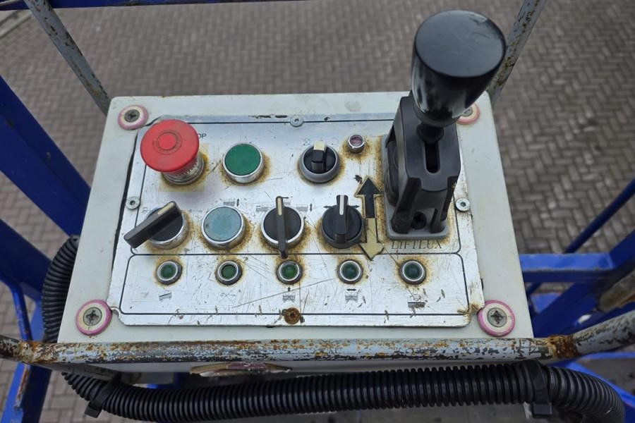 JLG 210-25 Diesel, 4x4 Drive, 23m Working Height, 1000 - Škarasta podizna platforma: slika JLG 210-25 Diesel, 4x4 Drive, 23m Working Height, 1000 - Škarasta podizna platforma JLG 210-25 Diesel, 4x4 Drive, 23m Working Height, 1000 - Škarasta podizna platforma: slika JLG 210-25 Diesel, 4x4 Drive, 23m Working Height, 1000 - Škarasta podizna platforma