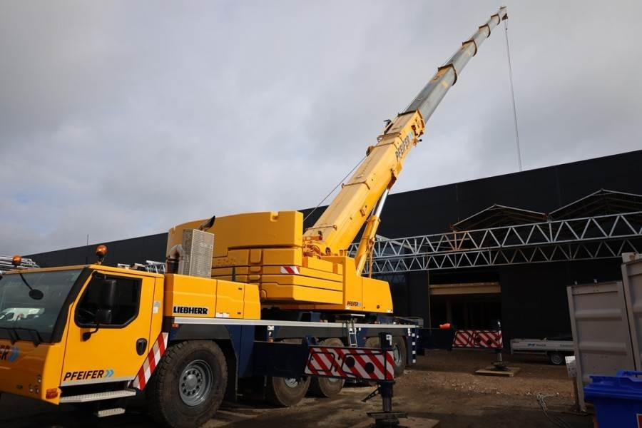 Liebherr LTM1250-5.1 Dutch Registration, Paragraph 70, 10x6 - Autodizalica za sve terene: slika Liebherr LTM1250-5.1 Dutch Registration, Paragraph 70, 10x6 - Autodizalica za sve terene Liebherr LTM1250-5.1 Dutch Registration, Paragraph 70, 10x6 - Autodizalica za sve terene: slika Liebherr LTM1250-5.1 Dutch Registration, Paragraph 70, 10x6 - Autodizalica za sve terene