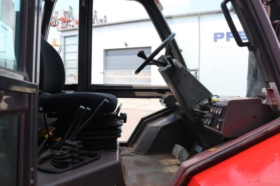 Manitou M30-4 Diesel, 4x4 Drive, 3t Capacity, Triplex Mast - Viličar za teške terene: slika Manitou M30-4 Diesel, 4x4 Drive, 3t Capacity, Triplex Mast - Viličar za teške terene Manitou M30-4 Diesel, 4x4 Drive, 3t Capacity, Triplex Mast - Viličar za teške terene: slika Manitou M30-4 Diesel, 4x4 Drive, 3t Capacity, Triplex Mast - Viličar za teške terene