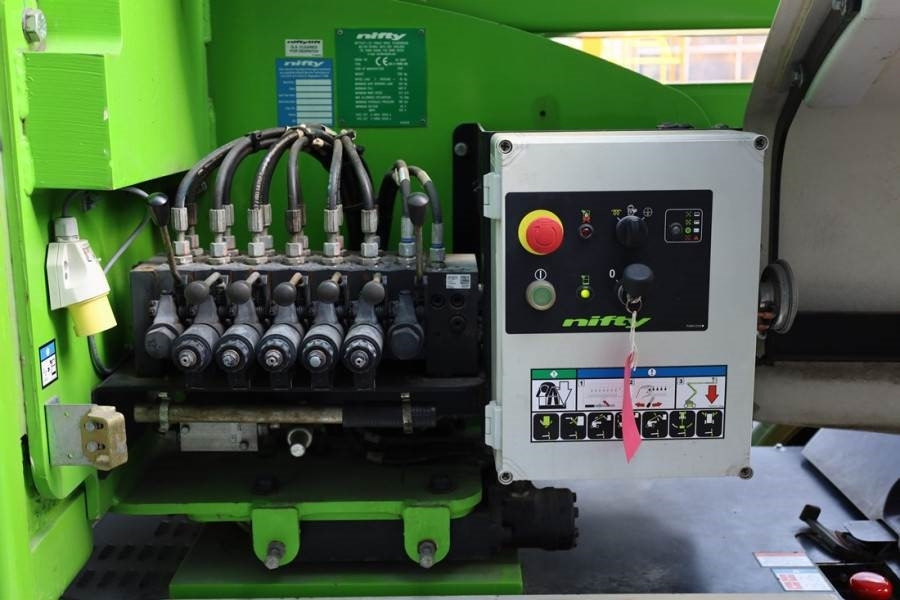 Niftylift HR15N Hybrid MK3 Hybrid, 4x2 Drive, 15.5m Working - Zglobni krak: slika Niftylift HR15N Hybrid MK3 Hybrid, 4x2 Drive, 15.5m Working - Zglobni krak Niftylift HR15N Hybrid MK3 Hybrid, 4x2 Drive, 15.5m Working - Zglobni krak: slika Niftylift HR15N Hybrid MK3 Hybrid, 4x2 Drive, 15.5m Working - Zglobni krak