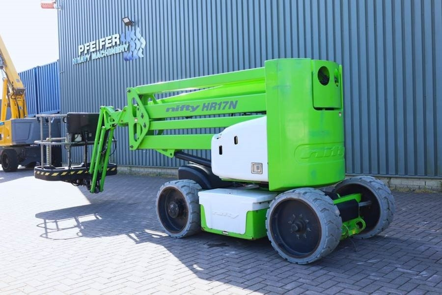 Zglobni krak Niftylift HR17N HYBRID MK3 Hybrid Battery & Diesel, 17m Work: slika Zglobni krak Niftylift HR17N HYBRID MK3 Hybrid Battery & Diesel, 17m Work