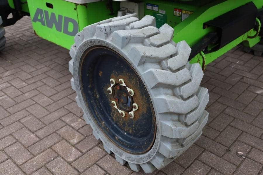 Zglobni krak Niftylift HR21 HYBRID Hybrid, 4x4 Drive, 21m Working Height,: slika Zglobni krak Niftylift HR21 HYBRID Hybrid, 4x4 Drive, 21m Working Height, Zglobni krak Niftylift HR21 HYBRID Hybrid, 4x4 Drive, 21m Working Height,: slika Zglobni krak Niftylift HR21 HYBRID Hybrid, 4x4 Drive, 21m Working Height,