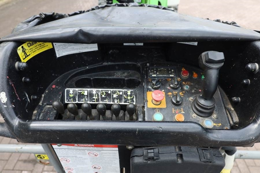 Zglobni krak Niftylift HR21 HYBRID Hybrid, 4x4 Drive, 21m Working Height,: slika Zglobni krak Niftylift HR21 HYBRID Hybrid, 4x4 Drive, 21m Working Height, Zglobni krak Niftylift HR21 HYBRID Hybrid, 4x4 Drive, 21m Working Height,: slika Zglobni krak Niftylift HR21 HYBRID Hybrid, 4x4 Drive, 21m Working Height,