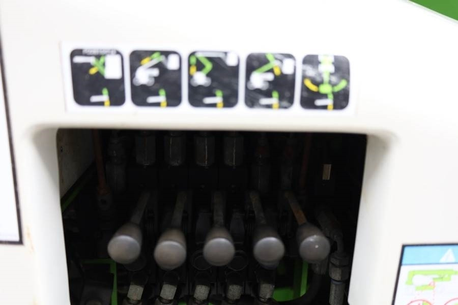 Zglobni krak Niftylift HR21 HYBRID Hybrid, 4x4 Drive, 21m Working Height,: slika Zglobni krak Niftylift HR21 HYBRID Hybrid, 4x4 Drive, 21m Working Height, Zglobni krak Niftylift HR21 HYBRID Hybrid, 4x4 Drive, 21m Working Height,: slika Zglobni krak Niftylift HR21 HYBRID Hybrid, 4x4 Drive, 21m Working Height,