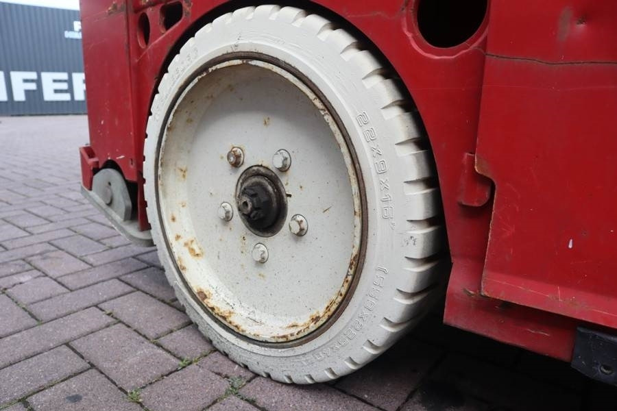 Škarasta podizna platforma PB LIFT S225-12ES Electric, 4x2 Drive, 22.5m Working: slika Škarasta podizna platforma PB LIFT S225-12ES Electric, 4x2 Drive, 22.5m Working Škarasta podizna platforma PB LIFT S225-12ES Electric, 4x2 Drive, 22.5m Working: slika Škarasta podizna platforma PB LIFT S225-12ES Electric, 4x2 Drive, 22.5m Working