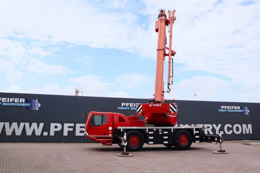 Autodizalica za sve terene Terex AC40/2L Diesel, 4x4 Drive And 4-Wheel Steering, 40: slika Autodizalica za sve terene Terex AC40/2L Diesel, 4x4 Drive And 4-Wheel Steering, 40 Autodizalica za sve terene Terex AC40/2L Diesel, 4x4 Drive And 4-Wheel Steering, 40: slika Autodizalica za sve terene Terex AC40/2L Diesel, 4x4 Drive And 4-Wheel Steering, 40