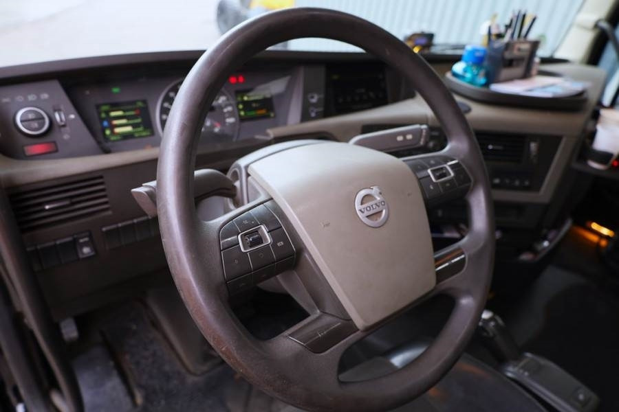 Volvo FH460 Globetrotter / EFFER 955 8S Euro 6, Valid In - Autodizalica za sve terene: slika Volvo FH460 Globetrotter / EFFER 955 8S Euro 6, Valid In - Autodizalica za sve terene Volvo FH460 Globetrotter / EFFER 955 8S Euro 6, Valid In - Autodizalica za sve terene: slika Volvo FH460 Globetrotter / EFFER 955 8S Euro 6, Valid In - Autodizalica za sve terene