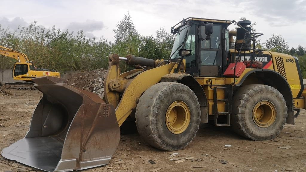 CAT 966 K - Utovarivač na kotačima: slika CAT 966 K - Utovarivač na kotačima CAT 966 K - Utovarivač na kotačima: slika CAT 966 K - Utovarivač na kotačima