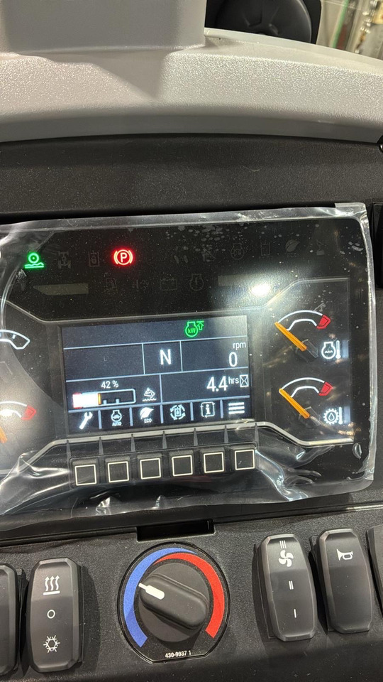 CATERPILLAR 434 - Rovokopač-utovarivač: slika CATERPILLAR 434 - Rovokopač-utovarivač CATERPILLAR 434 - Rovokopač-utovarivač: slika CATERPILLAR 434 - Rovokopač-utovarivač