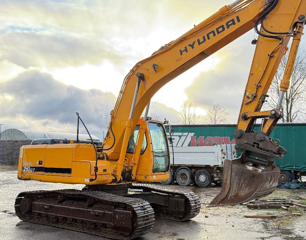 Hyundai Robex 210 LC-7 - Bager gusjeničar: slika Hyundai Robex 210 LC-7 - Bager gusjeničar Hyundai Robex 210 LC-7 - Bager gusjeničar: slika Hyundai Robex 210 LC-7 - Bager gusjeničar