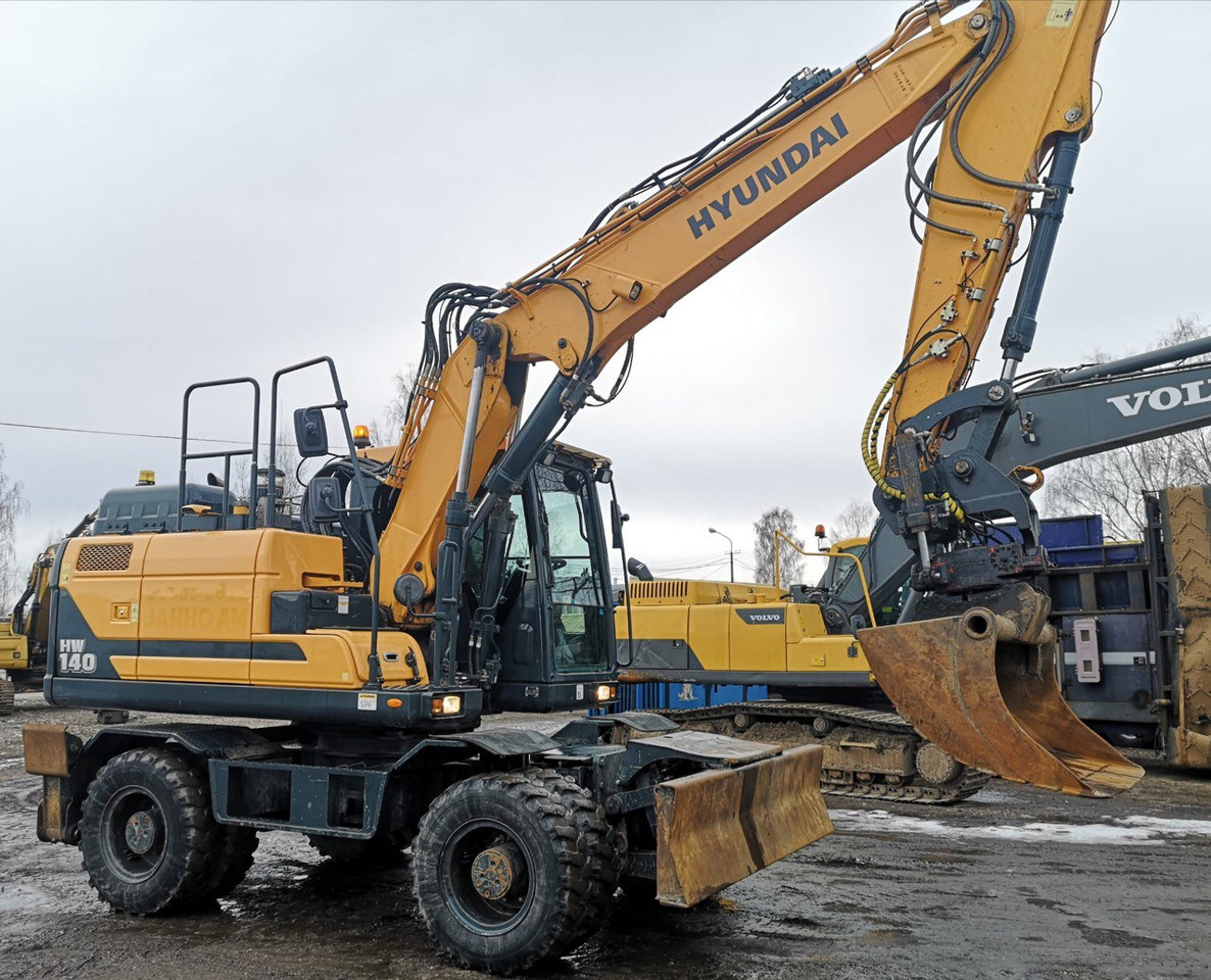 Hyundai W140 - Bager: slika Hyundai W140 - Bager Hyundai W140 - Bager: slika Hyundai W140 - Bager