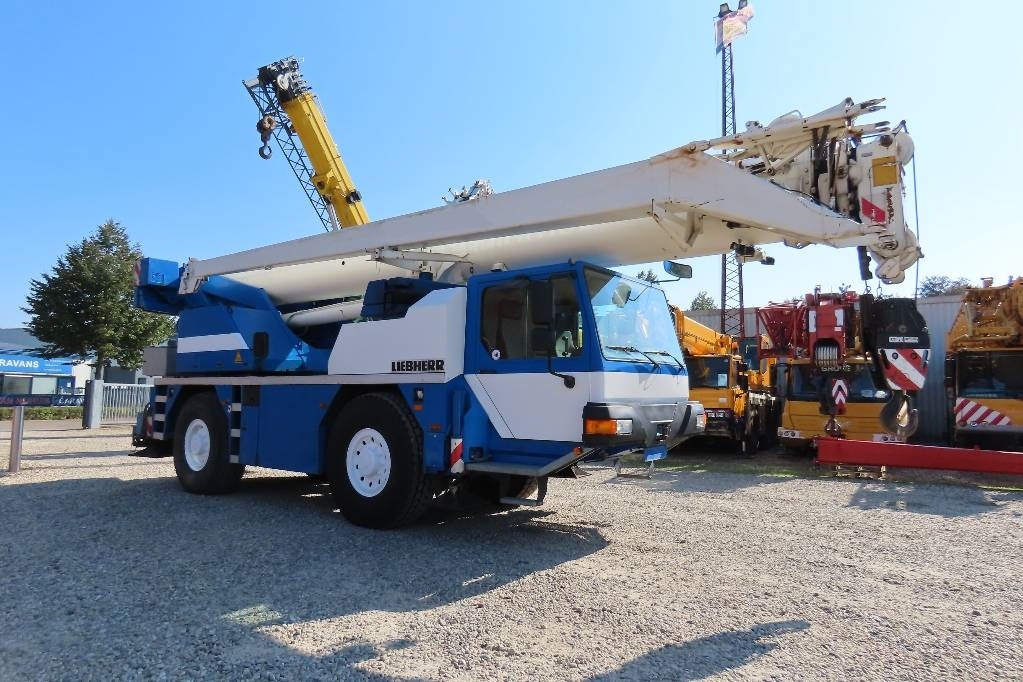Liebherr LTM 1040-2.1 - Autodizalica za sve terene: slika Liebherr LTM 1040-2.1 - Autodizalica za sve terene Liebherr LTM 1040-2.1 - Autodizalica za sve terene: slika Liebherr LTM 1040-2.1 - Autodizalica za sve terene