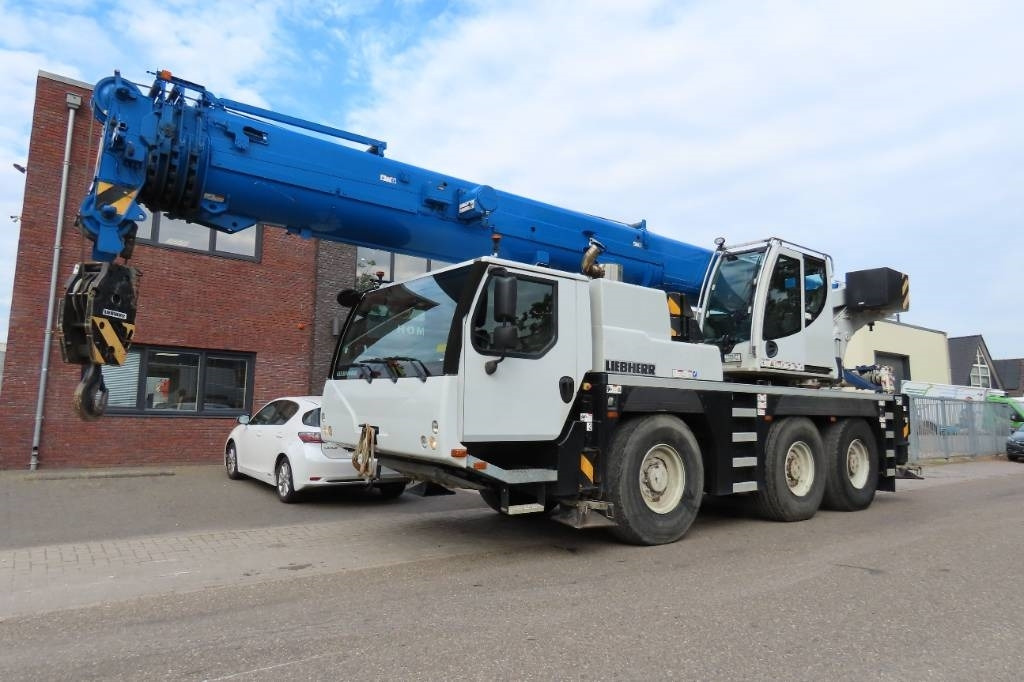 Liebherr LTM 1050-3.1 - Autodizalica za sve terene: slika Liebherr LTM 1050-3.1 - Autodizalica za sve terene Liebherr LTM 1050-3.1 - Autodizalica za sve terene: slika Liebherr LTM 1050-3.1 - Autodizalica za sve terene