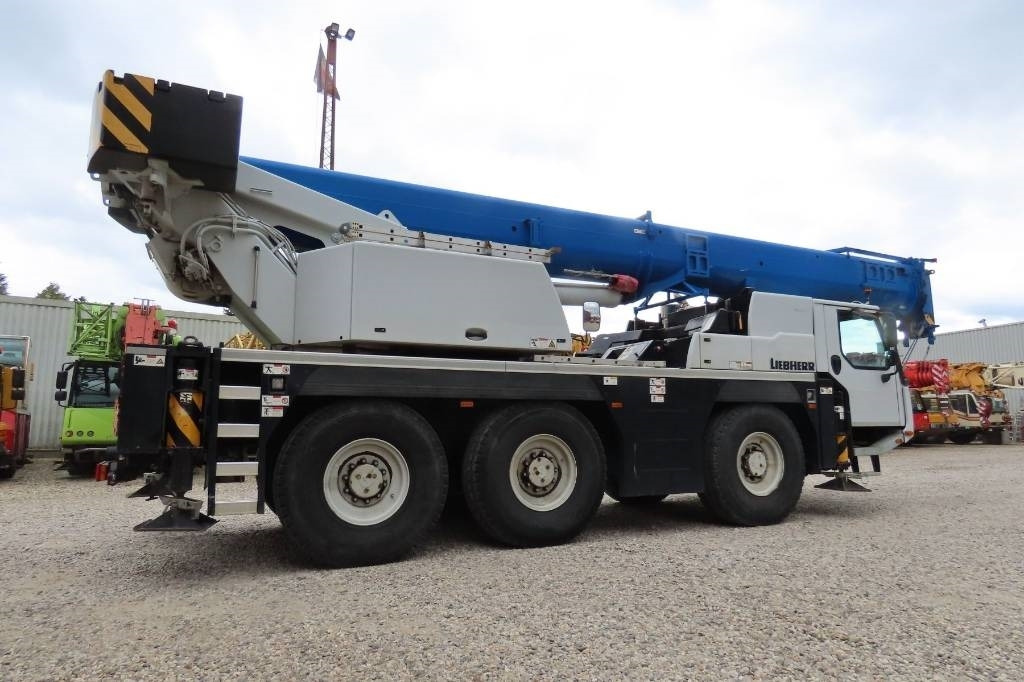 Liebherr LTM 1050-3.1 - Autodizalica za sve terene: slika Liebherr LTM 1050-3.1 - Autodizalica za sve terene Liebherr LTM 1050-3.1 - Autodizalica za sve terene: slika Liebherr LTM 1050-3.1 - Autodizalica za sve terene