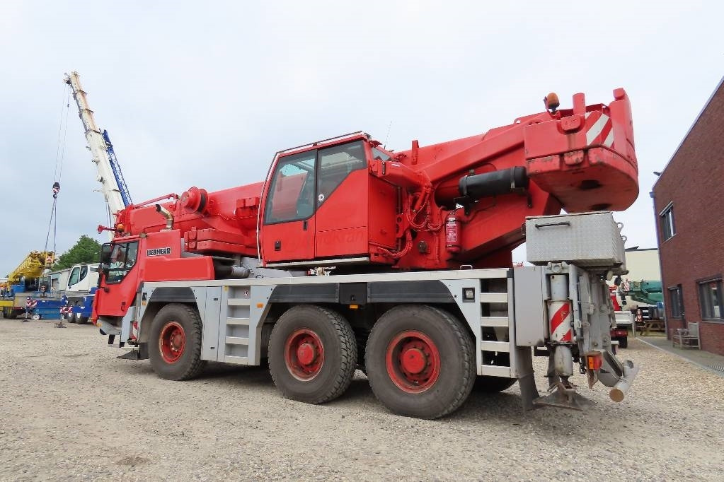 Liebherr LTM 1055-3.2 - Autodizalica za sve terene: slika Liebherr LTM 1055-3.2 - Autodizalica za sve terene Liebherr LTM 1055-3.2 - Autodizalica za sve terene: slika Liebherr LTM 1055-3.2 - Autodizalica za sve terene