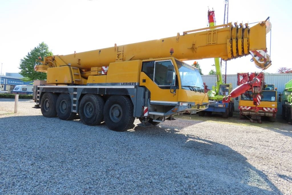 Liebherr LTM 1060-2 - Autodizalica za sve terene: slika Liebherr LTM 1060-2 - Autodizalica za sve terene Liebherr LTM 1060-2 - Autodizalica za sve terene: slika Liebherr LTM 1060-2 - Autodizalica za sve terene