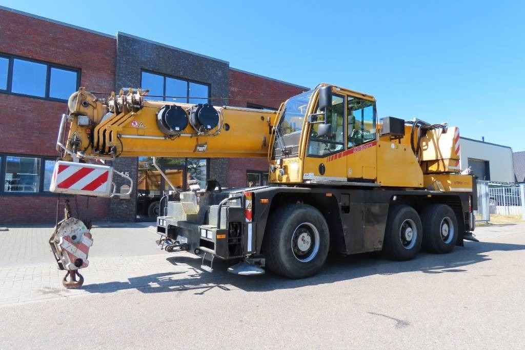 Terex Demag AC 40-1 City - Autodizalica za sve terene: slika Terex Demag AC 40-1 City - Autodizalica za sve terene Terex Demag AC 40-1 City - Autodizalica za sve terene: slika Terex Demag AC 40-1 City - Autodizalica za sve terene