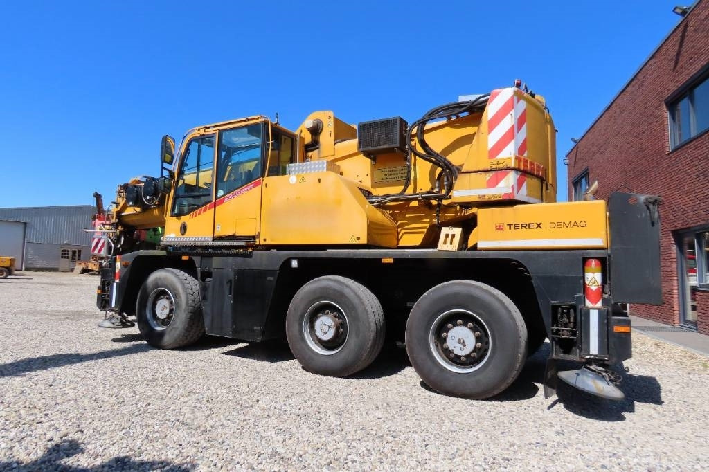 Terex Demag AC 40-1 City - Autodizalica za sve terene: slika Terex Demag AC 40-1 City - Autodizalica za sve terene Terex Demag AC 40-1 City - Autodizalica za sve terene: slika Terex Demag AC 40-1 City - Autodizalica za sve terene