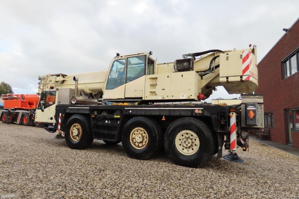 Terex Demag AC 50-1 - Autodizalica za sve terene: slika Terex Demag AC 50-1 - Autodizalica za sve terene Terex Demag AC 50-1 - Autodizalica za sve terene: slika Terex Demag AC 50-1 - Autodizalica za sve terene
