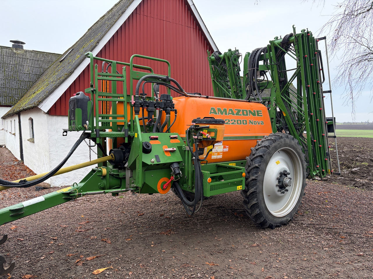 Amazone UG 2200 Nova - Vučena prskalica: slika Amazone UG 2200 Nova - Vučena prskalica Amazone UG 2200 Nova - Vučena prskalica: slika Amazone UG 2200 Nova - Vučena prskalica