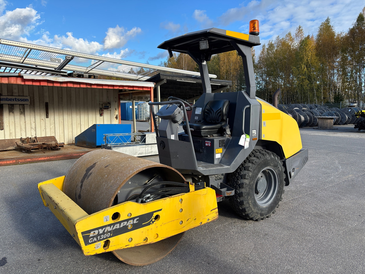 Atlas Copco Dynapac CA 1300 - Kompaktor: slika Atlas Copco Dynapac CA 1300 - Kompaktor Atlas Copco Dynapac CA 1300 - Kompaktor: slika Atlas Copco Dynapac CA 1300 - Kompaktor