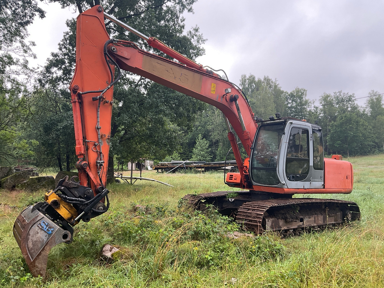 Fiat-Hitachi EX 165LC - Bager: slika Fiat-Hitachi EX 165LC - Bager Fiat-Hitachi EX 165LC - Bager: slika Fiat-Hitachi EX 165LC - Bager