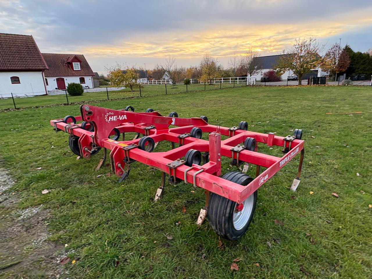 HE-VA Tripple-Tiller - Oprema za obradu tla: slika HE-VA Tripple-Tiller - Oprema za obradu tla HE-VA Tripple-Tiller - Oprema za obradu tla: slika HE-VA Tripple-Tiller - Oprema za obradu tla