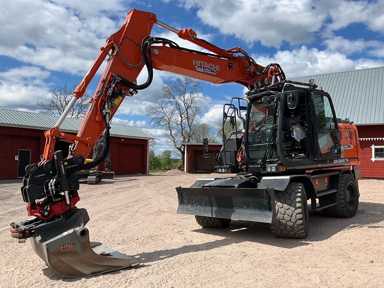 Hitachi ZX180W-7 - Bager: slika Hitachi ZX180W-7 - Bager Hitachi ZX180W-7 - Bager: slika Hitachi ZX180W-7 - Bager