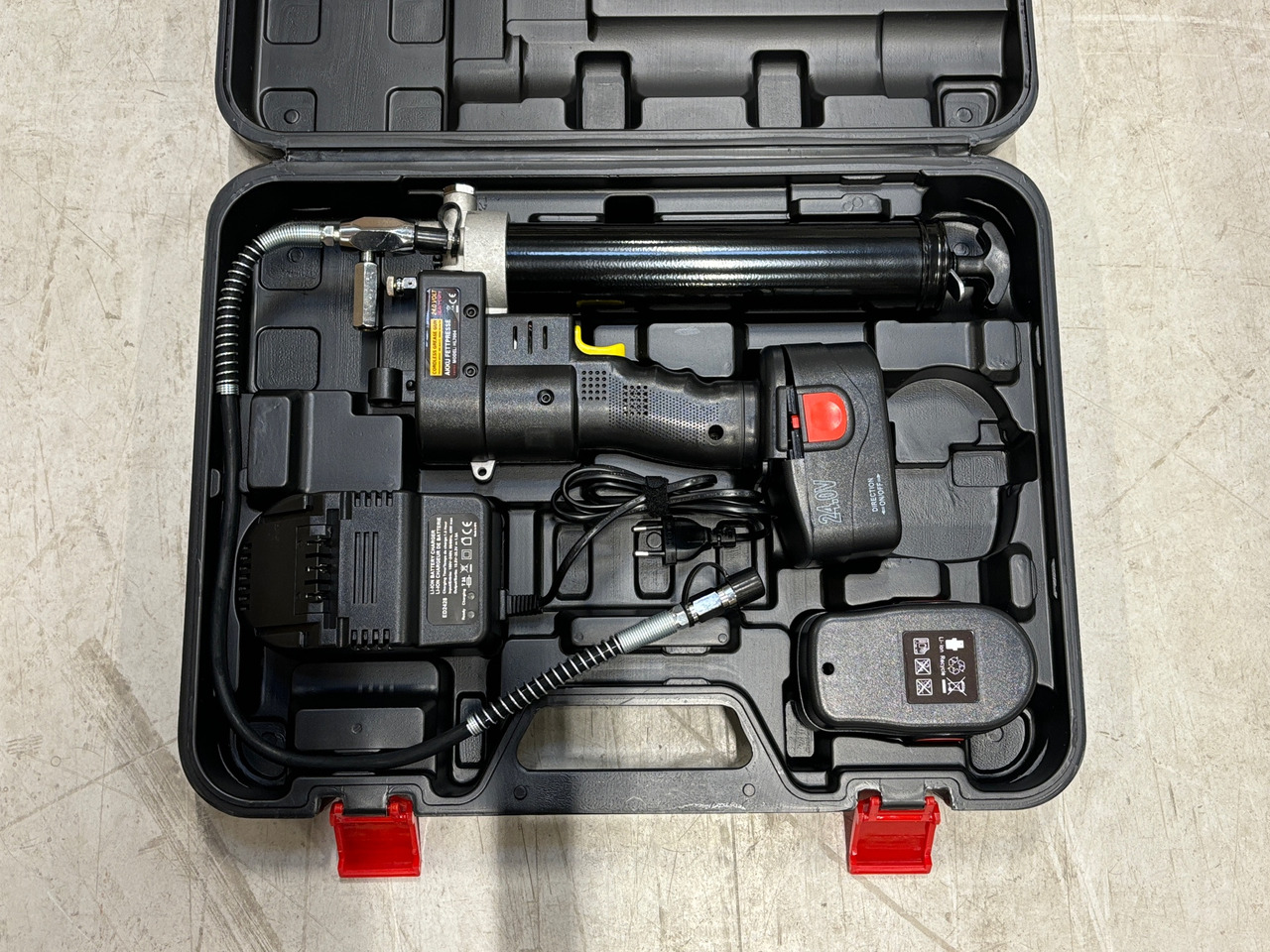 Hüttenberg - Građevinska oprema: slika Hüttenberg - Građevinska oprema Hüttenberg - Građevinska oprema: slika Hüttenberg - Građevinska oprema