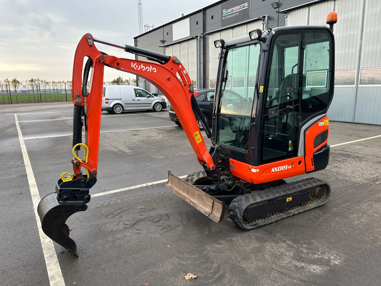 Kubota KX019-4 - Bager: slika Kubota KX019-4 - Bager Kubota KX019-4 - Bager: slika Kubota KX019-4 - Bager