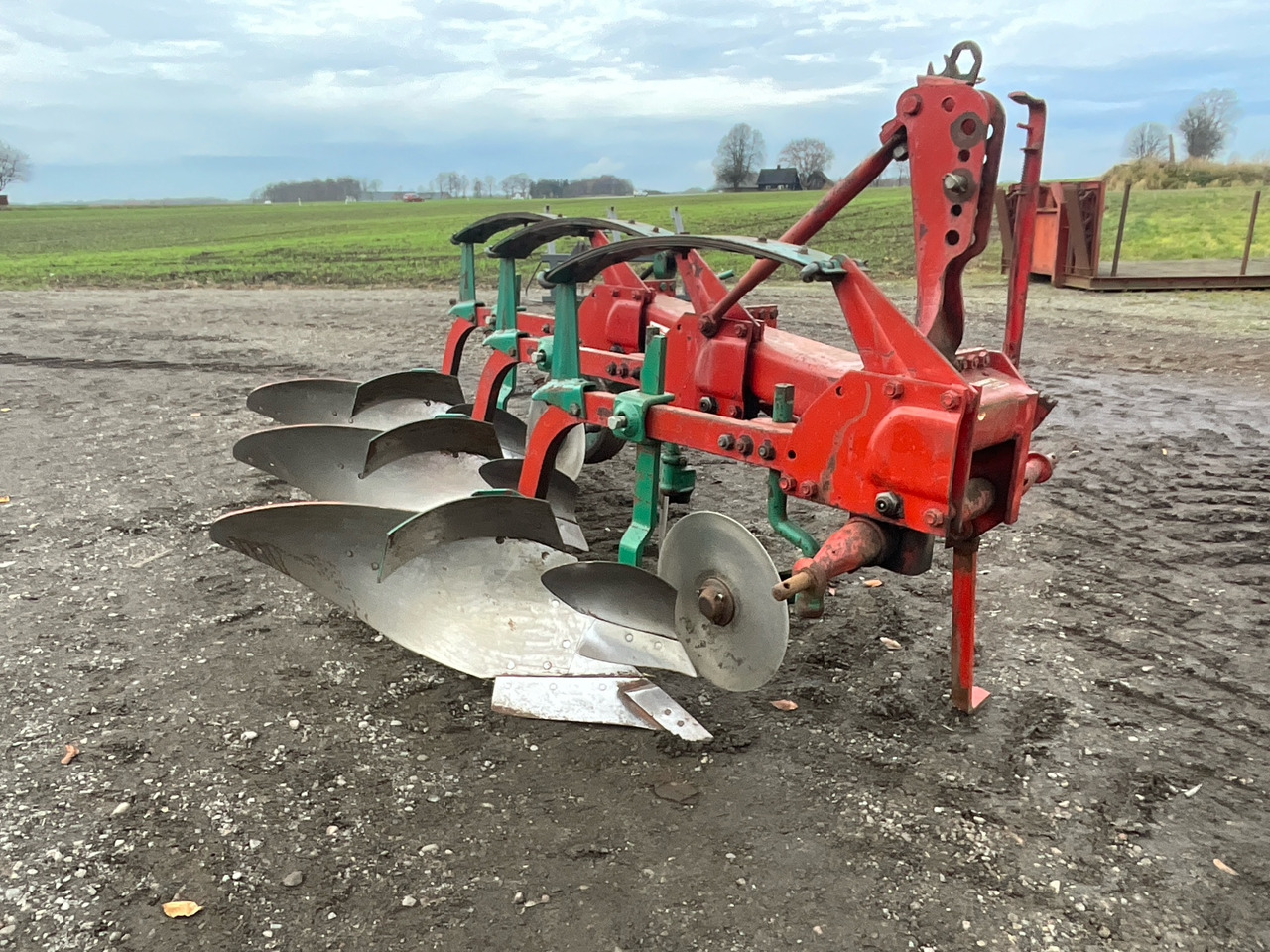 Kverneland A 3 - Plug: slika Kverneland A 3 - Plug Kverneland A 3 - Plug: slika Kverneland A 3 - Plug