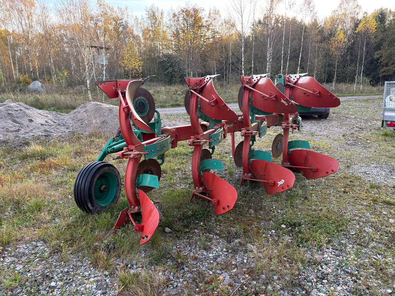 Kverneland KKED85-200 - Plug: slika Kverneland KKED85-200 - Plug Kverneland KKED85-200 - Plug: slika Kverneland KKED85-200 - Plug