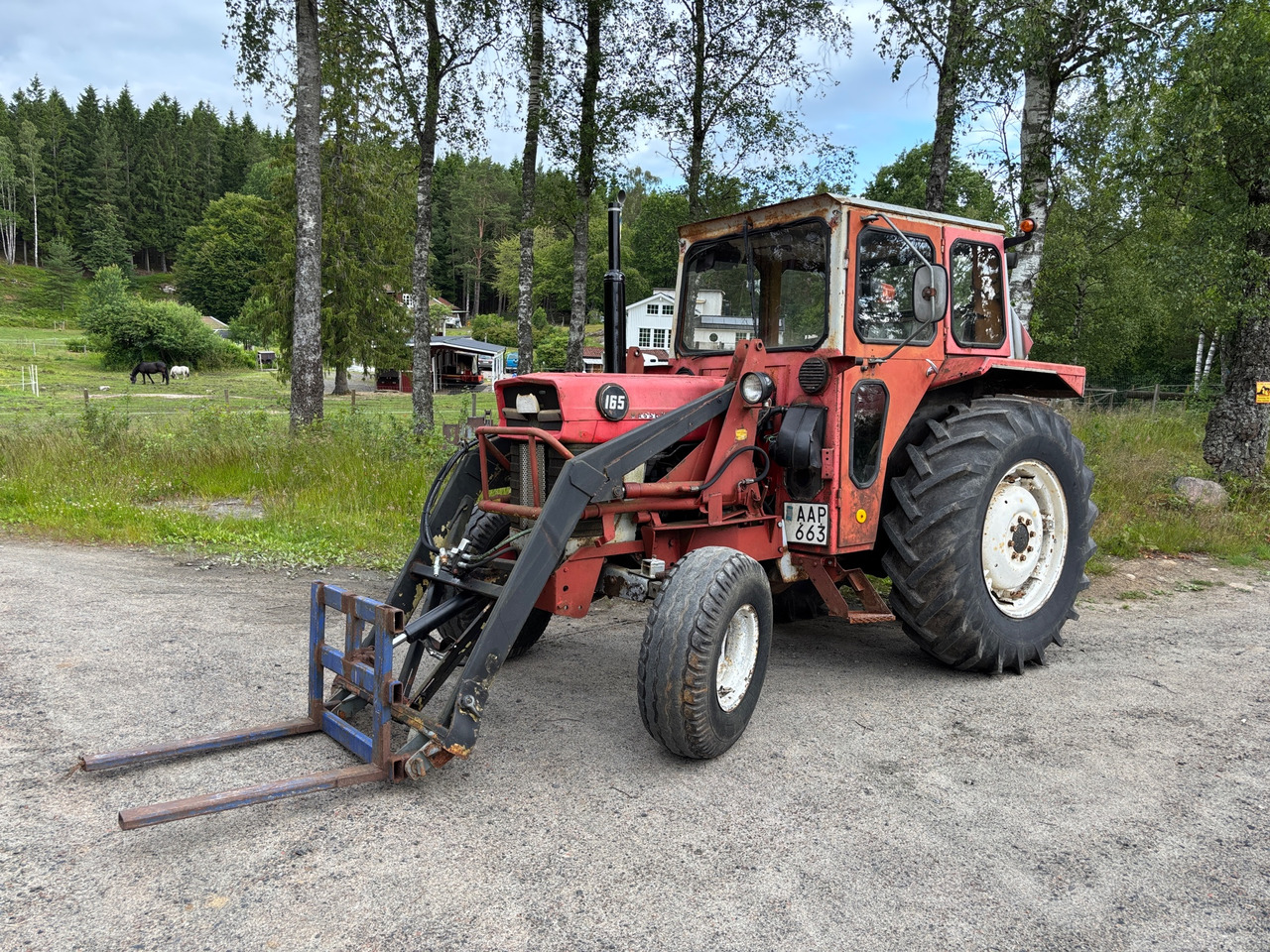 Massey Ferguson 165 - Traktor: slika Massey Ferguson 165 - Traktor Massey Ferguson 165 - Traktor: slika Massey Ferguson 165 - Traktor