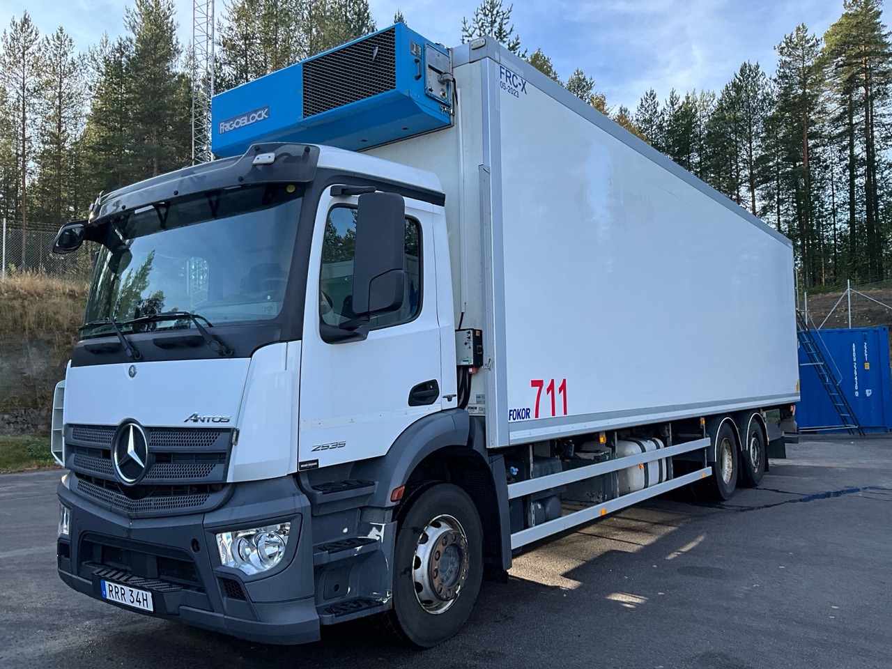 Mercedes-Benz Antos 2535 - Kamion hladnjača: slika Mercedes-Benz Antos 2535 - Kamion hladnjača Mercedes-Benz Antos 2535 - Kamion hladnjača: slika Mercedes-Benz Antos 2535 - Kamion hladnjača