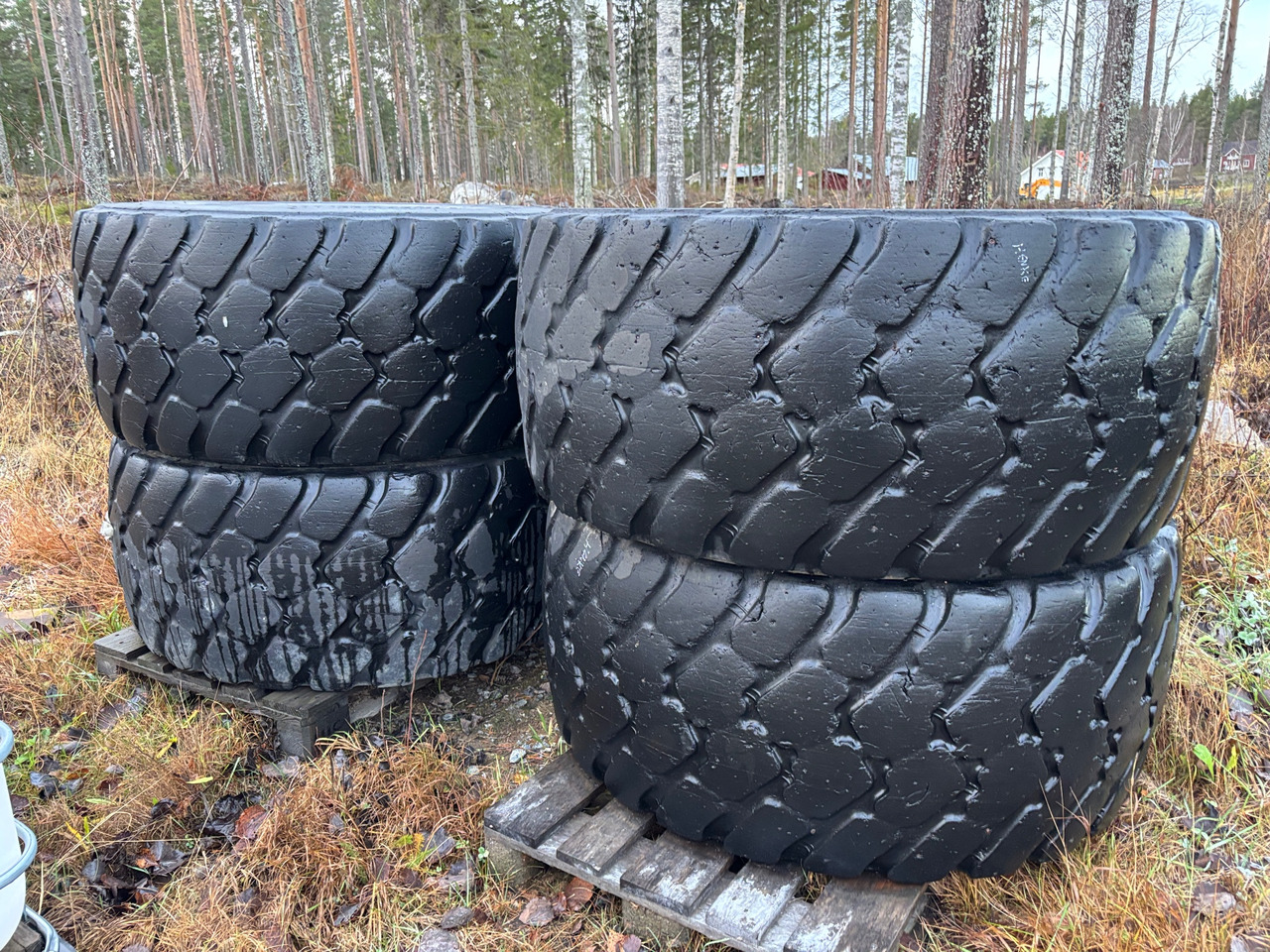 Michelin XLD - Guma za Građevinski strojevi: slika Michelin XLD - Guma za Građevinski strojevi Michelin XLD - Guma za Građevinski strojevi: slika Michelin XLD - Guma za Građevinski strojevi