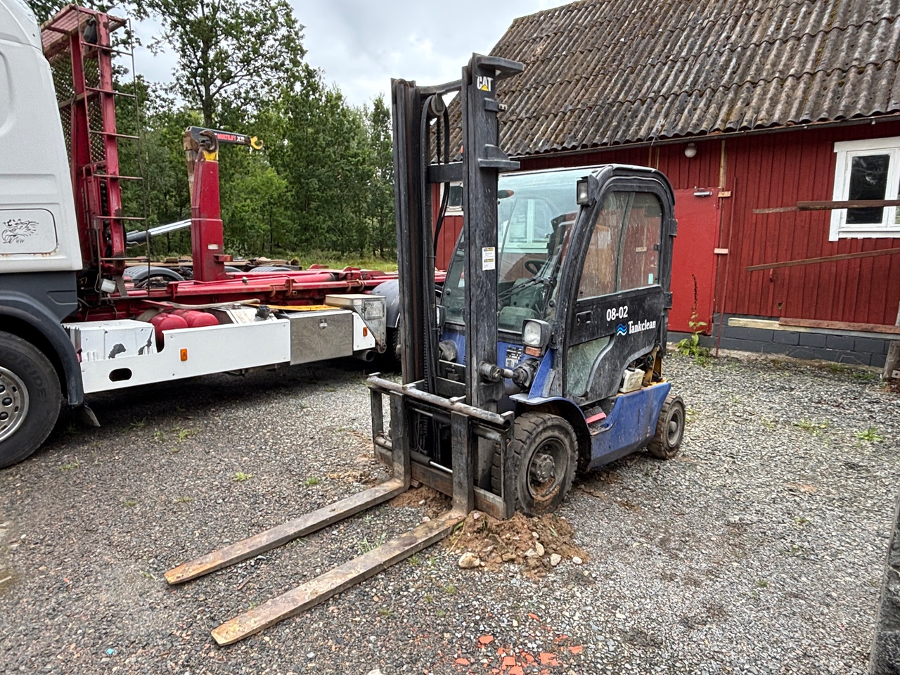 CAT DP25N - Oprema za rukovanje materijalima: slika CAT DP25N - Oprema za rukovanje materijalima CAT DP25N - Oprema za rukovanje materijalima: slika CAT DP25N - Oprema za rukovanje materijalima
