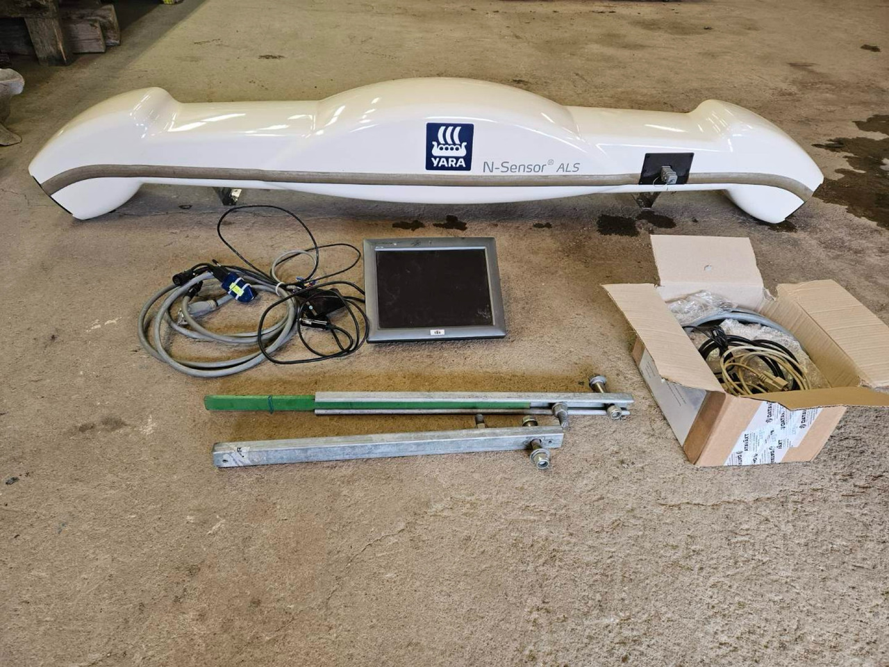 Yara - Priključak za Poljoprivredni strojevi: slika Yara - Priključak za Poljoprivredni strojevi Yara - Priključak za Poljoprivredni strojevi: slika Yara - Priključak za Poljoprivredni strojevi